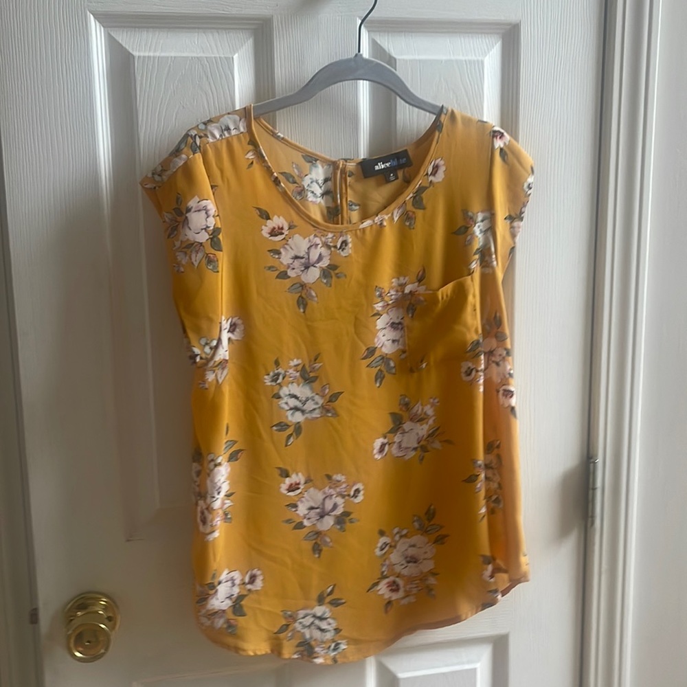 Women’s Blouse